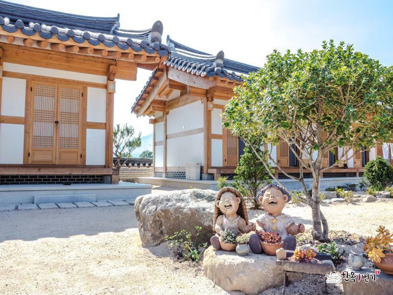 Hanok 1St Street Villa Gyeongju Buitenkant foto